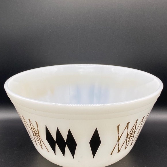 Federal Glass Bowl- white heatproof milk glass, black & gold diamonds MCM VTG'50 - Picture 1 of 6